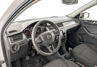 Подержанный автомобиль Skoda Rapid Liftback 2019 года (16 фото)