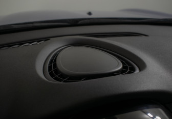 Подержанный автомобиль MINI Hatch 2018 года (18 фото)