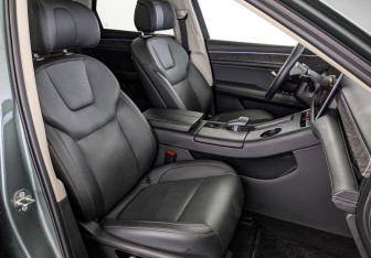 Подержанный автомобиль AITO M5 2023 года (22 фото)