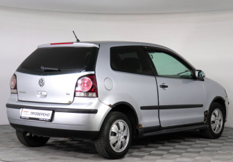 Подержанный автомобиль Volkswagen Polo Hatchback 2008 года (2 фото)