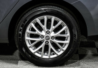 Подержанный автомобиль Hyundai Solaris Sedan 2021 года (8 фото)