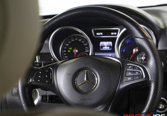 Подержанный автомобиль Mercedes-Benz GLE 2015 года (15 фото)