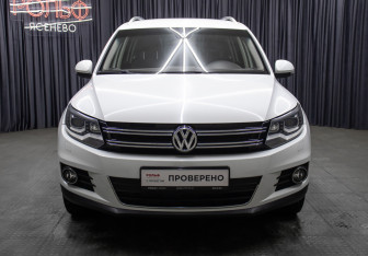 Подержанный автомобиль Volkswagen Tiguan 2015 года (2 фото)