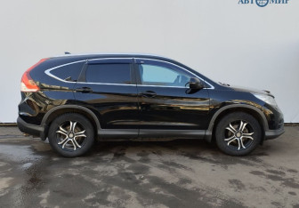 Подержанный автомобиль Honda CR-V 2013 года (4 фото)