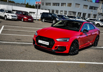 Подержанный автомобиль Audi A5 Coupe 2017 года (26 фото)