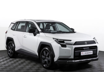 Подержанный автомобиль Toyota RAV4 2025 года (3 фото)