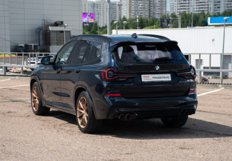 Подержанный автомобиль BMW X3 2020 года (7 фото)