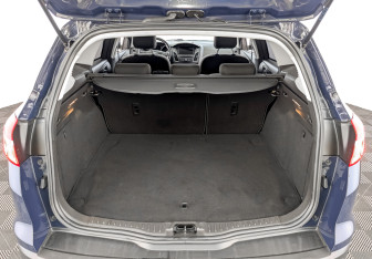 Подержанный автомобиль Ford Focus Wagon 2018 года (10 фото)