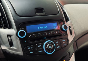 Подержанный автомобиль Chevrolet Cruze Sedan 2013 года (10 фото)