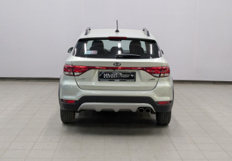 Подержанный автомобиль Kia Rio Hatchback 2020 года (22 фото)