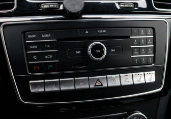 Подержанный автомобиль Mercedes-Benz GLE 2017 года (19 фото)