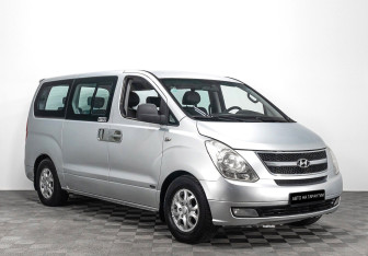 Подержанный автомобиль Hyundai Grand Starex 2009 года (2 фото)