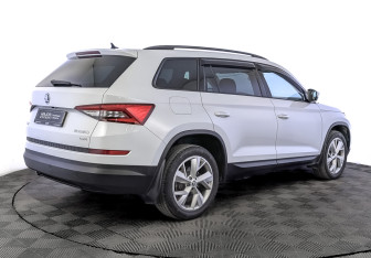 Подержанный автомобиль Skoda Kodiaq 2017 года (5 фото)