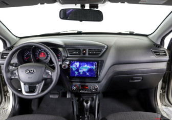 Подержанный автомобиль Kia Rio Sedan 2012 года (9 фото)