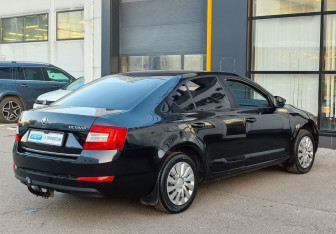 Подержанный автомобиль Skoda Octavia Liftback 2014 года (5 фото)