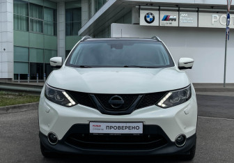 Подержанный автомобиль Nissan Qashqai 2014 года (2 фото)