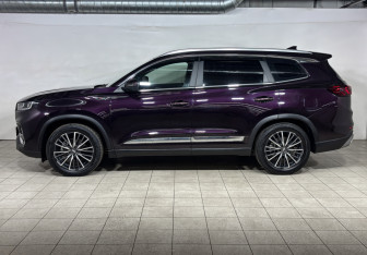 Подержанный автомобиль Chery Tiggo 8 Pro 2021 года (8 фото)