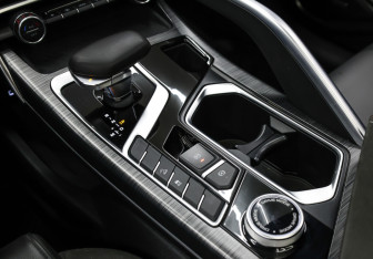 Подержанный автомобиль Geely Tugella 2023 года (23 фото)
