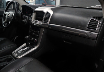 Подержанный автомобиль Chevrolet Captiva 2015 года (9 фото)