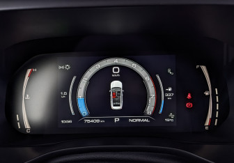 Подержанный автомобиль Haval Jolion 2023 года (16 фото)