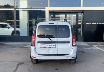 Подержанный автомобиль LADA (ВАЗ) Largus Wagon 2013 года (6 фото)