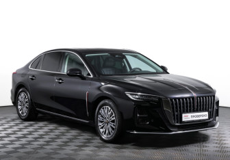 Подержанный автомобиль Hongqi H5 2023 года (3 фото)