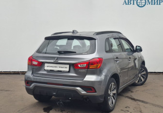 Подержанный автомобиль Mitsubishi ASX 2018 года (5 фото)