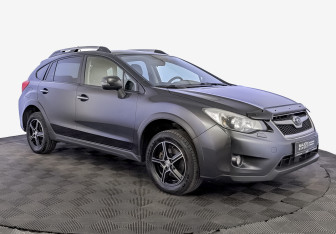Подержанный автомобиль Subaru XV 2013 года (3 фото)
