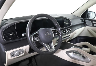 Подержанный автомобиль Mercedes-Benz GLE 2019 года (13 фото)