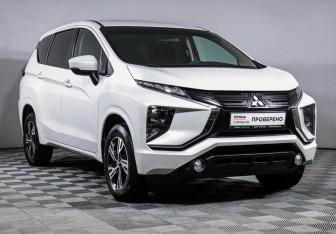 Подержанный автомобиль Mitsubishi Xpander 2022 года (3 фото)