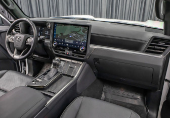 Подержанный автомобиль Lexus GX 2024 года (11 фото)