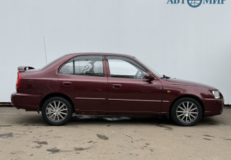 Подержанный автомобиль Hyundai Accent Sedan 2008 года (4 фото)