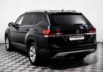 Подержанный автомобиль Volkswagen Teramont 2018 года (7 фото)