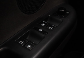 Подержанный автомобиль Volkswagen Golf Plus 2012 года (15 фото)