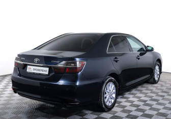 Подержанный автомобиль Toyota Camry Sedan 2015 года (5 фото)