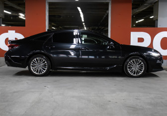 Подержанный автомобиль Toyota Avalon 2023 года (4 фото)