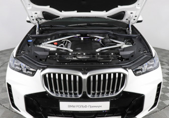 Новый BMW X5 2025 (8 фото)