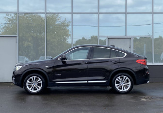 Подержанный автомобиль BMW X4 2014 года (8 фото)