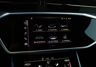 Подержанный автомобиль Audi A6 Sedan 2021 года (27 фото)