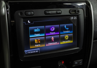 Подержанный автомобиль Nissan Terrano 2020 года (15 фото)