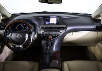 Подержанный автомобиль Lexus RX 2014 года (12 фото)