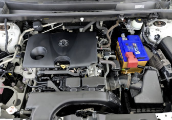 Подержанный автомобиль Toyota RAV4 2019 года (9 фото)