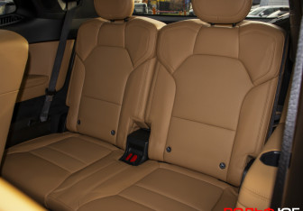 Подержанный автомобиль Lynk&Co 09 2022 года (11 фото)