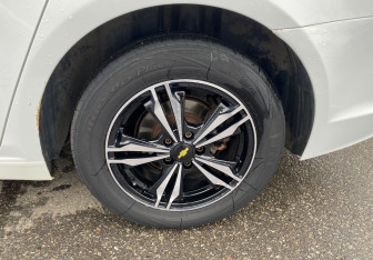 Подержанный автомобиль Chevrolet Cruze Sedan 2014 года (12 фото)