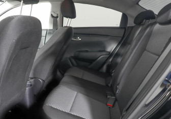 Подержанный автомобиль Kia Rio Sedan 2019 года (12 фото)