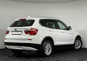 Подержанный автомобиль BMW X3 2011 года (2 фото)