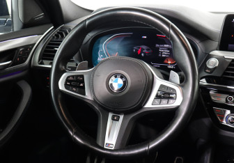 Подержанный автомобиль BMW X4 2020 года (13 фото)