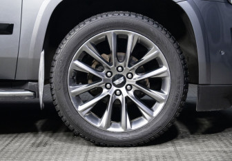 Подержанный автомобиль Cadillac Escalade Suv 2020 года (28 фото)