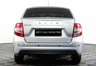 Подержанный автомобиль LADA (ВАЗ) Granta Sedan 2018 года (6 фото)