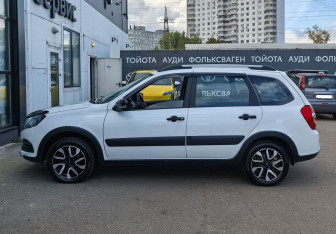 Подержанный автомобиль LADA (ВАЗ) Granta Wagon 2024 года (8 фото)